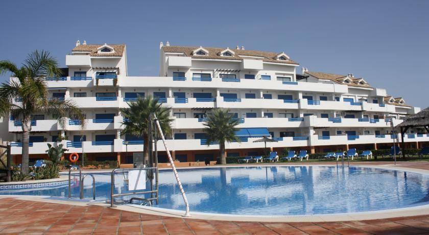 Duquesa Suite And Golf With A Spectacular Sea View Манилва Екстериор снимка
