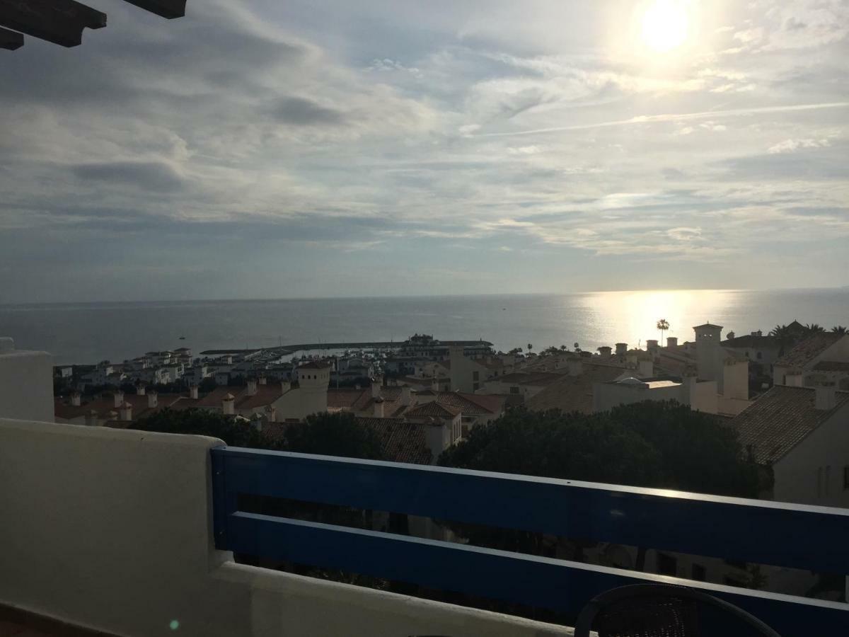 Duquesa Suite And Golf With A Spectacular Sea View Манилва Екстериор снимка